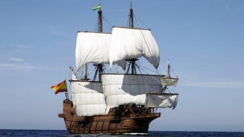 El Galeón replica ship