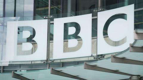 鶹Լ logo outside New Broadcasting House in London