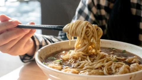 Traditional soy sauce wonton noodles