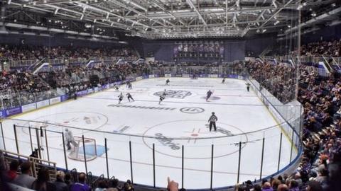 Glasgow Clan playing at home to a full Braehead Arena