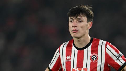 Anel Ahmedhodzic in action for Sheffield United against Norwich City last season