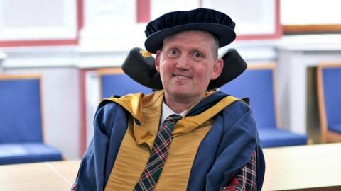 Ex-Scotland rugby star Doddie Weir speaks after receiving an honorary degree from Abertay University.