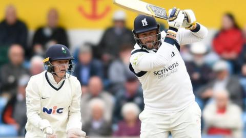 Warwickshire's former Yorkshire and England all-rounder Tim Bresnan followed his perhaps crucial 36 by snaffling three slip catches