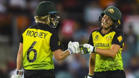 Australia's Beth Mooney and Alyssa Healy