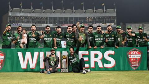 Pakistan celebrate winning the T20 series against Bangladesh