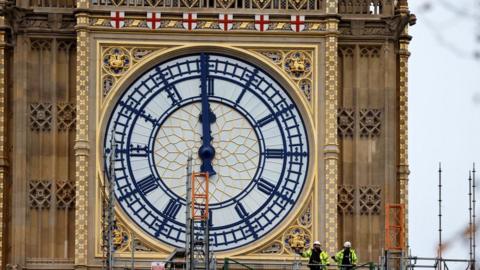 Scaffolding is removed from Big Ben