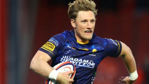 Worcester Warriors wing Tom Howe