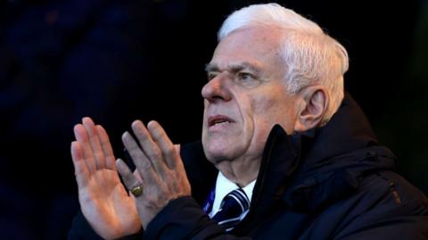 Preston chief executive Peter Ridsdale clapping