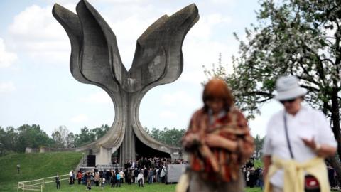 A memorial ceremony from April 2015 for the victims of Jasenovac