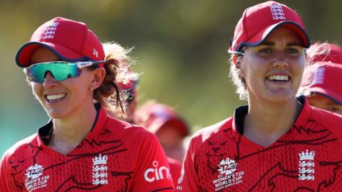 Kate Cross and Nat Sciver-Brunt