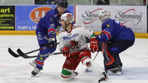 Dundee Stars v Cardiff Devils