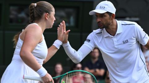 Doubles tennis