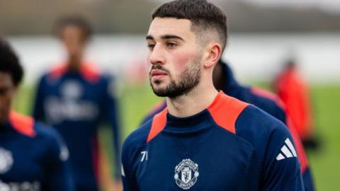 Ruben Curley training with Manchester United.