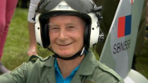 Former RAF Vulcan pilot Ian Prior