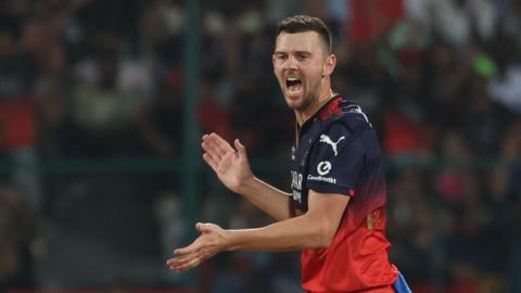 Josh Hazlewood celebrates the wicket of Shimron Hetmyer