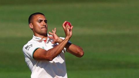 Ben Mike in action for Leicestershire