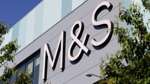 Logo M&S