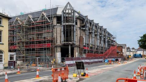 Construction of Tesco and M&S stores in Aberystwyth