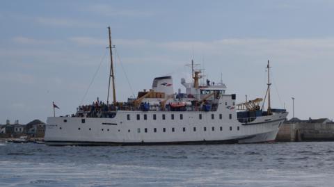 The Scillonian III in St Mary's