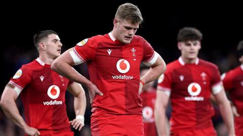 Taine Plumtree looks dejected