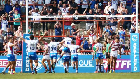 Wakefield celebrate Jai Whitbread's try