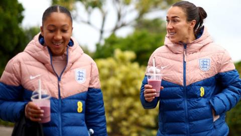 Lucy Bronze and Lauren James