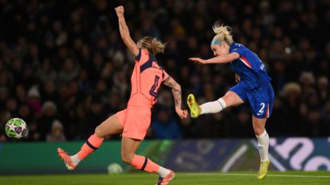 Ellie Carpenter scores