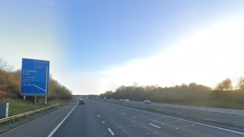 M5 near Bridgwater showing light traffic on both carriageways