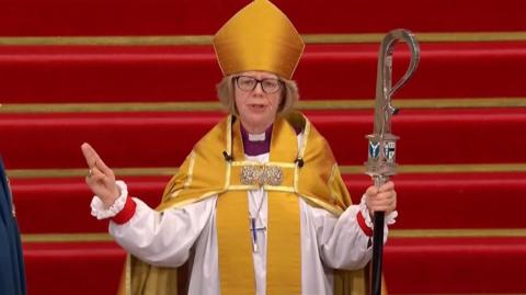 Dama Sarah Mullally becomes Archbishop of Canterbury