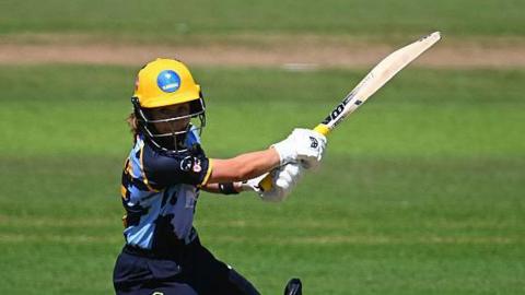 Bethan Gammon in action for Glamorgan