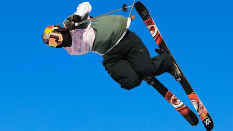 Kirsty Muir competing in the Big Air ski-ing event