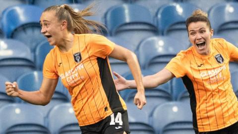 Glasgow City's Lauren Davidson celebrates
