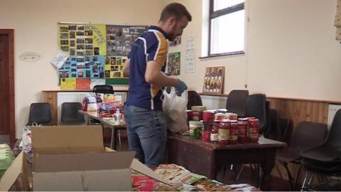 Young farmers set up food drop for the vulnerable