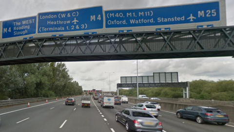 M25 between J14 and J15
