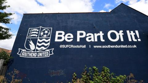 Southend United sign