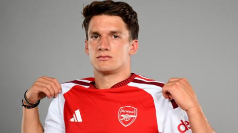 New Arsenal signing Christos Tzolis