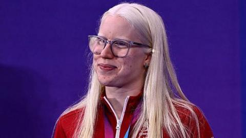 Ela Letton-Jones with her silver medal at the Commonwealth Games in Glasgow