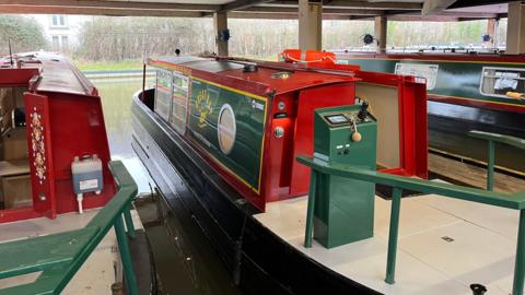 'Great Day' electric canal day boat