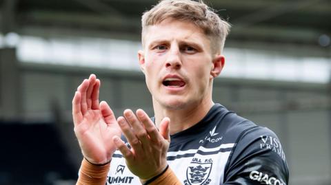 Liam Sutcliffe applauds the Hull FC fans