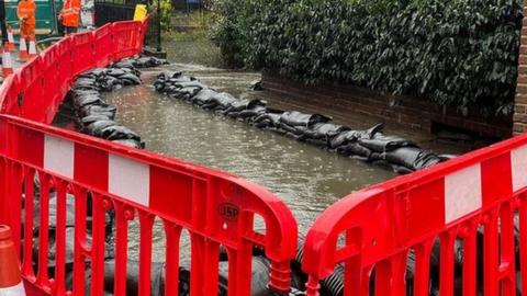 barriers around flooding