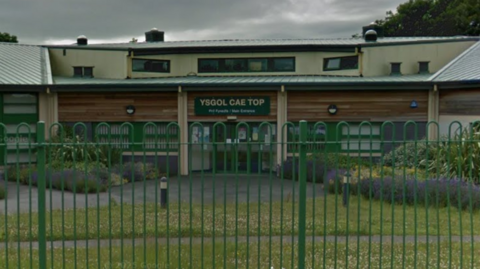 Ysgol Cae Top, Bangor