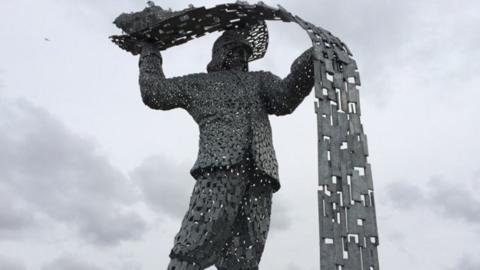 "The Steelman" sculpture at Ravenscraig