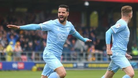 Stephen McLaughlin scored both Mansfield goals at Salford