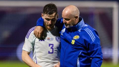 Scotland manager Steve Clarke with captain Andy Robertson