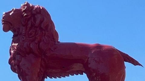 Lion statue.