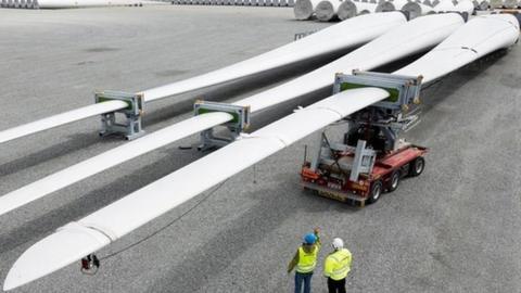 Wind turbine blades