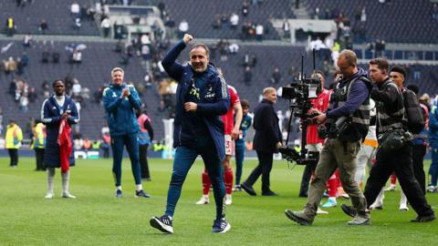 Nottingham Forest Manager Vitor Pereira celebrates