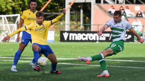 Isaac Jefferies scores for The New Saints against Barry Town