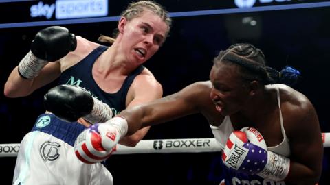 Savannah Marshall v Claressa Shields