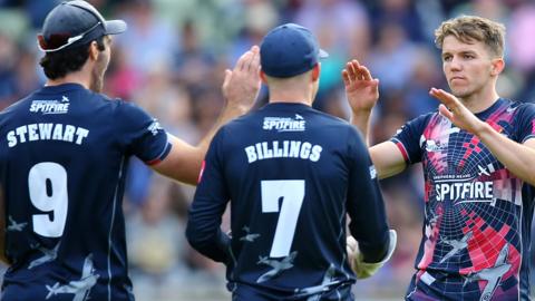 Kent celebrated going through to their first T20 final since losing to Middlesex at Southampton in 2008